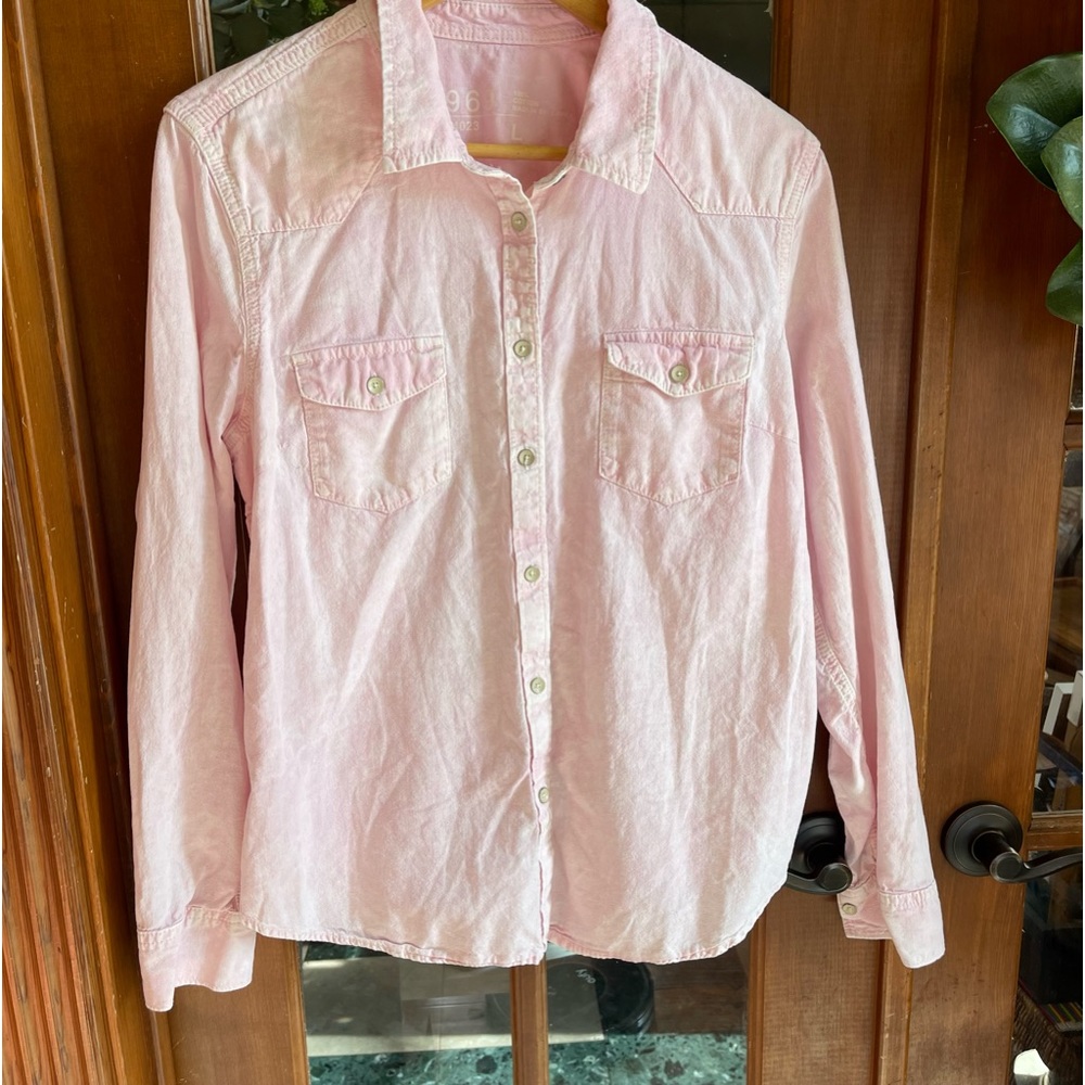 Gap 1969 pink long sleeve shirt